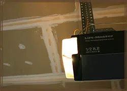 SOS Garage Doors Blue Bell, PA 610-881-5025 - openers-sid-gr-02m